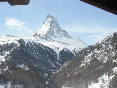 Ein allgemeiner Bergblick oder ein Berglick von der Ferienwohnung aus