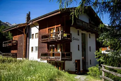 Das Gebäude in dem sich die Ferienwohnung befindet