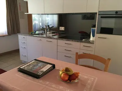 Küche/Küchenzeile in der Unterkunft FERIENWOHNUNGEN Chalet Hohturnen