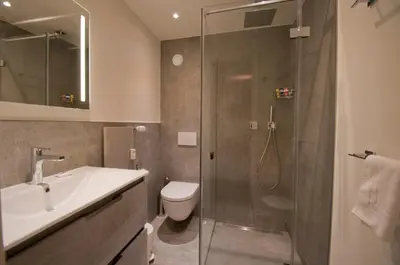 Ein Badezimmer in der Unterkunft La Villa Emeline - Apartment Emilie