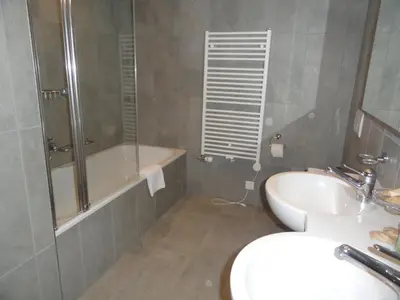Ein Badezimmer in der Unterkunft Chalet Bella Vista 6