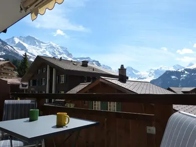 Ein allgemeiner Bergblick oder ein Berglick von der Ferienwohnung aus