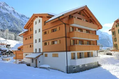 Ein allgemeiner Bergblick oder ein Berglick von der Ferienwohnung aus