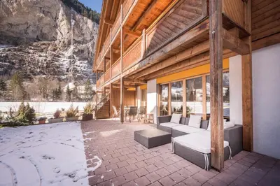 Ein allgemeiner Bergblick oder ein Berglick von der Ferienwohnung aus