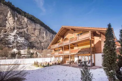 Ein allgemeiner Bergblick oder ein Berglick von der Ferienwohnung aus