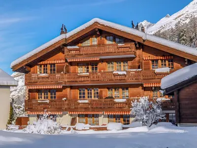 Ein allgemeiner Bergblick oder ein Berglick von der Ferienwohnung aus