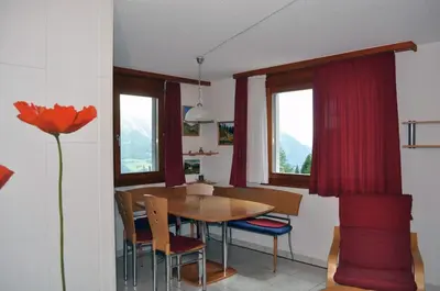 Ein Sitzbereich in der Unterkunft Heidi 16