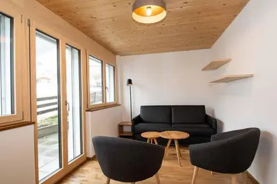 Ein Sitzbereich in der Unterkunft Ferienchalet Sonne