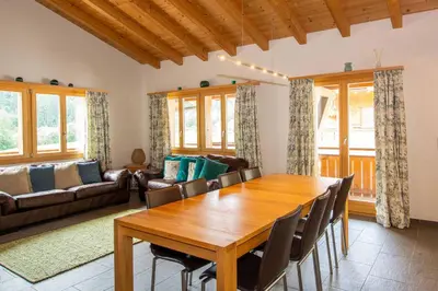 Ein Sitzbereich in der Unterkunft Ferienwohnung Schützenrain DG