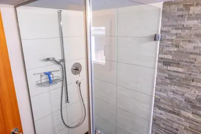 Ein Badezimmer in der Unterkunft Appartement Binna
