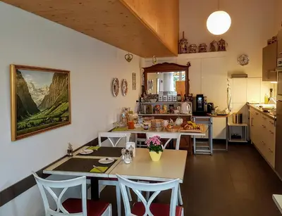 Küche/Küchenzeile in der Unterkunft Chalet Gafri -Boutique B&B - comfort and hospitality - near Interlaken