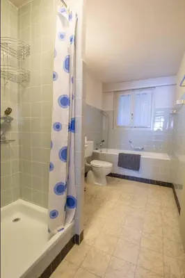Ein Badezimmer in der Unterkunft Ferienwohnung Kurhaus