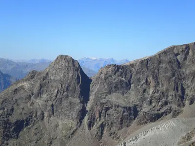 Ein allgemeiner Bergblick oder ein Berglick von der Ferienwohnung aus