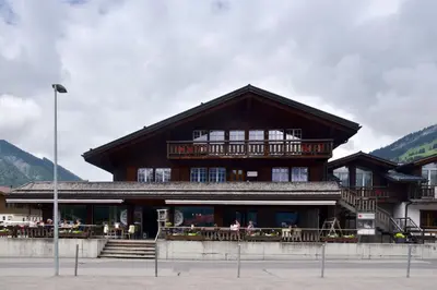 Ein allgemeiner Bergblick oder ein Berglick von der Ferienwohnung aus