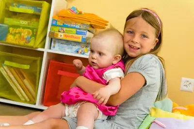 Kinder, die in der Unterkunft Andolla übernachten