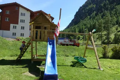 Ein Kinderspielbereich in der Unterkunft Andolla