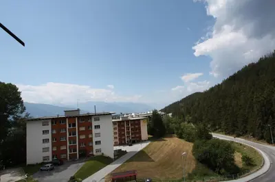 Ein allgemeiner Bergblick oder ein Berglick von der Ferienwohnung aus