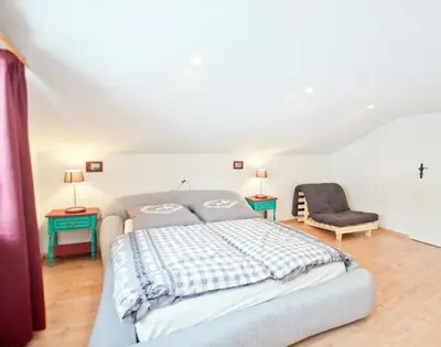 Ein Bett oder Betten in einem Zimmer der Unterkunft 2BR apartment close to ski area and Jungfrau train