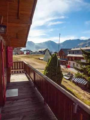 Ein allgemeiner Bergblick oder ein Berglick von der Ferienwohnung aus