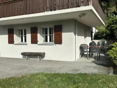 Das Gebäude in dem sich die Ferienwohnung befindet