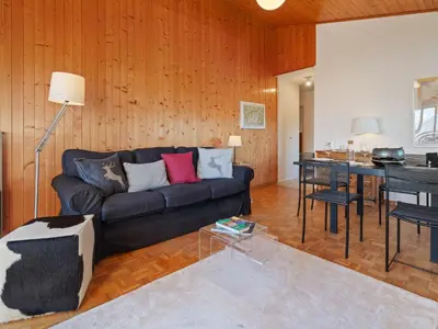 Ein Sitzbereich in der Unterkunft Apartment Belmont Est 80 by Interhome