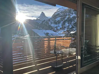 Ein allgemeiner Bergblick oder ein Berglick von der Ferienwohnung aus
