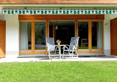 Ein Garten an der Unterkunft Studio Superior Brunnmatt