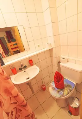 Ein Badezimmer in der Unterkunft Golden River