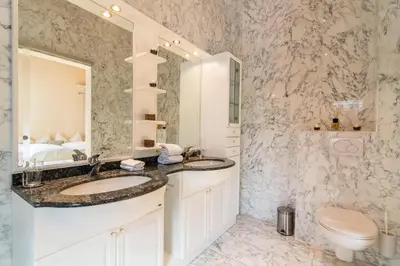 Ein Badezimmer in der Unterkunft Chalet Sunshine