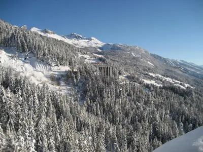 Ein allgemeiner Bergblick oder ein Berglick von der Ferienwohnung aus