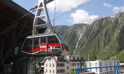 Ein allgemeiner Bergblick oder ein Berglick von der Ferienwohnung aus