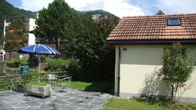 Das Gebäude in dem sich die Ferienwohnung befindet