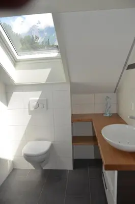 Ein Badezimmer in der Unterkunft Fluehblüemli