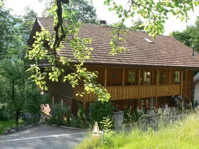 Das Gebäude in dem sich das Bed & Breakfast befindet