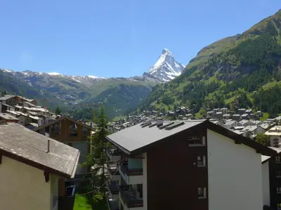 Ein allgemeiner Bergblick oder ein Berglick von der Ferienwohnung aus