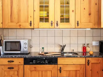 Küche/Küchenzeile in der Unterkunft Apartment Grands Ducs 101G by Interhome