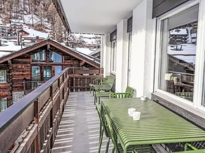 Ein Balkon oder eine Terrasse in der Unterkunft Apartment Center by Interhome