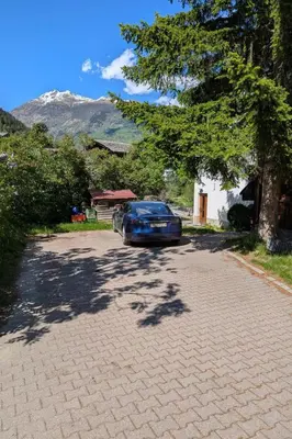 Ein allgemeiner Bergblick oder ein Berglick von der Ferienwohnung aus