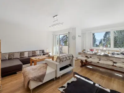 Ein Sitzbereich in der Unterkunft Apartment Vermala Soleil B1 by Interhome