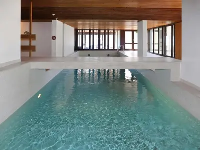 Der Swimmingpool an oder in der Nähe von Apartment Jeanne D'Arc Apt- H2-49 by Interhome