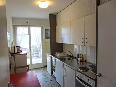 Küche/Küchenzeile in der Unterkunft Apartment Grand Large A 18 by Interhome