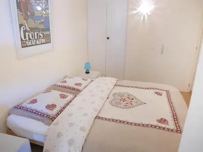 Ein Bett oder Betten in einem Zimmer der Unterkunft Apartment Terrasse Des Alpes 814 by Interhome