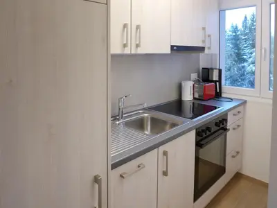 Küche/Küchenzeile in der Unterkunft Apartment Barzettes-Vacances 553 - Entrée N- 14 by Interhome