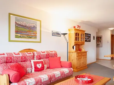 Ein Sitzbereich in der Unterkunft Apartment Les Crêtes 1-3 by Interhome