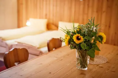 Ein Bett oder Betten in einem Zimmer der Unterkunft Hotel Nufenen