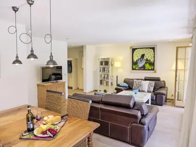 Küche/Küchenzeile in der Unterkunft Apartment Chalet Smaragd-1 by Interhome
