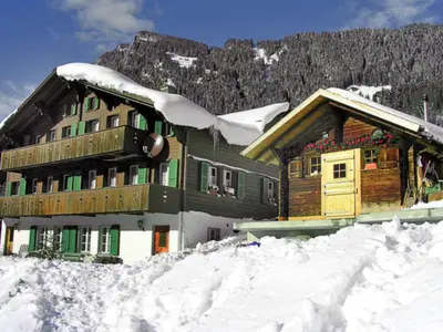 Ein allgemeiner Bergblick oder ein Berglick von der Ferienwohnung aus