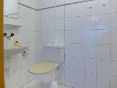 Ein Badezimmer in der Unterkunft Apartment von Allmen by Interhome