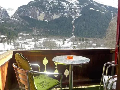Ein allgemeiner Bergblick oder ein Berglick von der Ferienwohnung aus