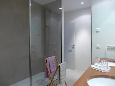 Ein Badezimmer in der Unterkunft Apartment Modern by Interhome